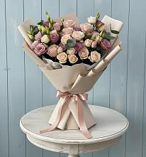 Букет цветов из:  Розы и Лизиантусы в Беловское