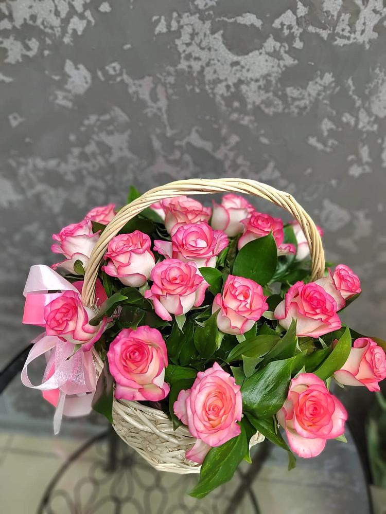 Цветочная композиция из Розы в корзине в Беловское