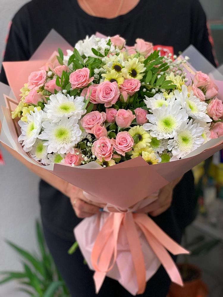 Букет цветов из: Розы и Хризантемы в Беловское