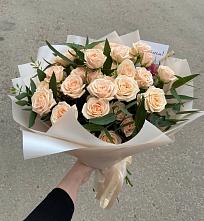 Букет Кремовые розы Латте в Беловское