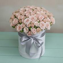 Цветочная композиция из Розы в шляпной коробке в Беловское