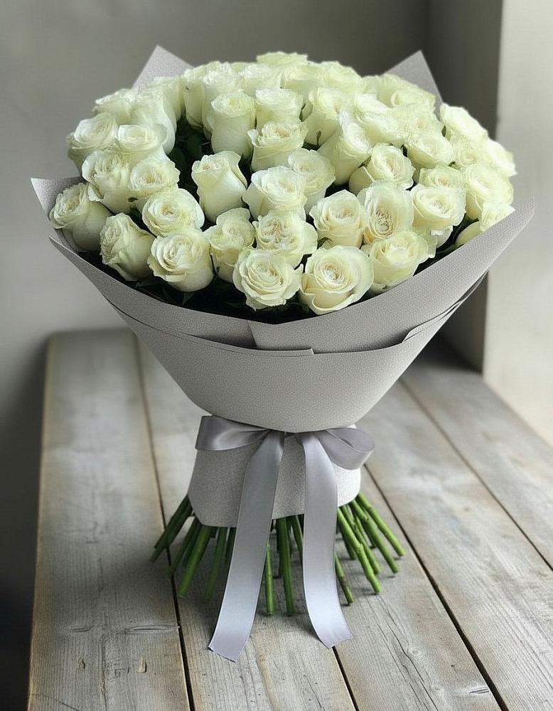 Букет 35 Белых роз в Беловское