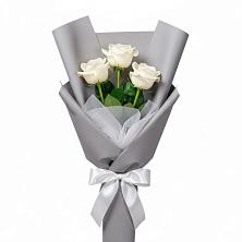 Букет 3 белые розы в Беловское