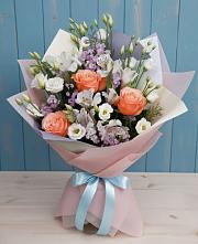 Букет цветов из:  Лизиантусы, Розы, Альстромерии и Гипсофила #REPLACE_PRED# Беловское