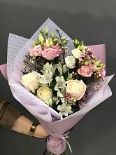 Букет цветов из:  Альстромерии, Розы и Лизиантусы #REPLACE_PRED# Беловское