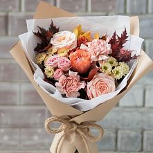 Букет цветов из:  Гвоздики, Хризантемы и Розы в Беловское