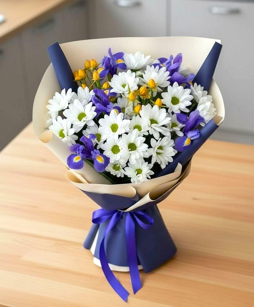 Букет цветов из: Розы, Ирисы и Хризантемы в Беловское