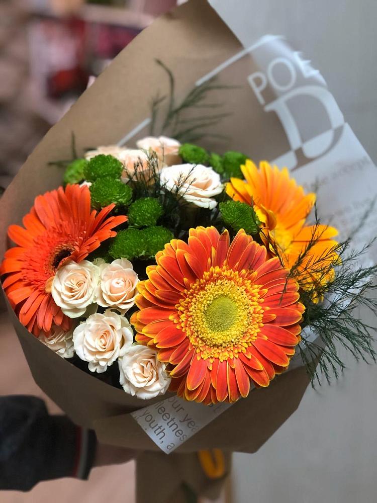 Букет цветов из: Герберы, Хризантемы и Розы в Беловское