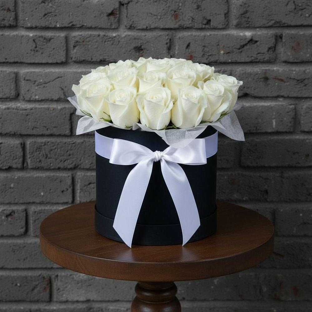 Цветочная композиция из Розы в шляпной коробке в Беловское