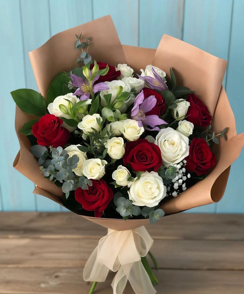 Букет цветов из: Розы и Альстромерии в Беловское