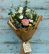 Букет цветов из:  Розы и Лизиантусы в Беловское