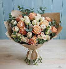 Букет цветов из:  Альстромерии и Розы в Беловское